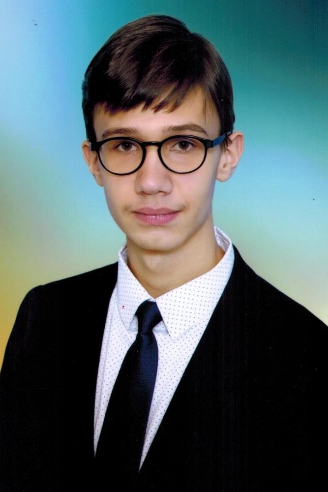 Романов Александр, ученик 11 класса школы  № 230