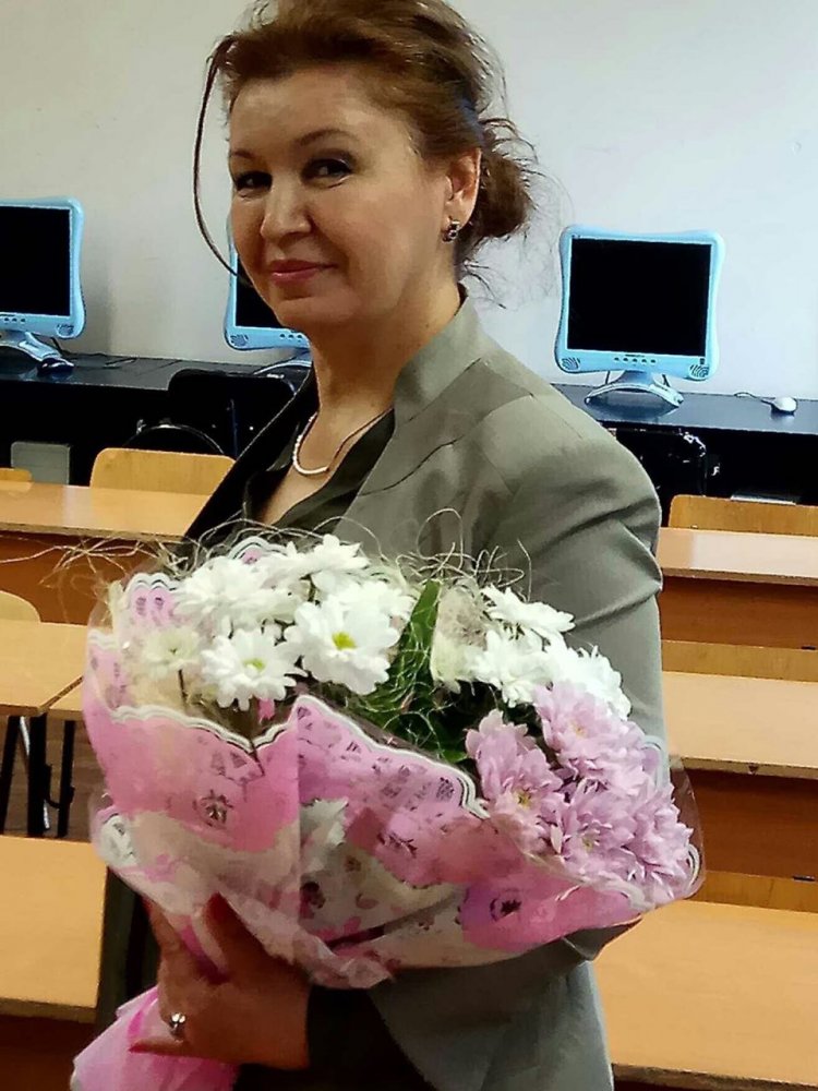 Рузиева Эльмира Турсуновна, учитель русского языка и литературы гимназии № 295